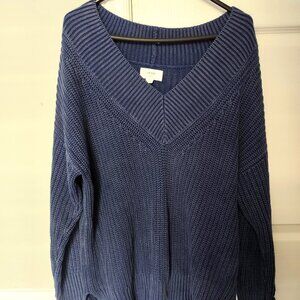 American Eagle (Aerie) 100% cotton v-neck oversized sweater L